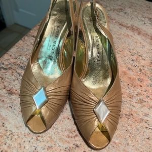 Bruno Magli golden brown Sandals size 9B